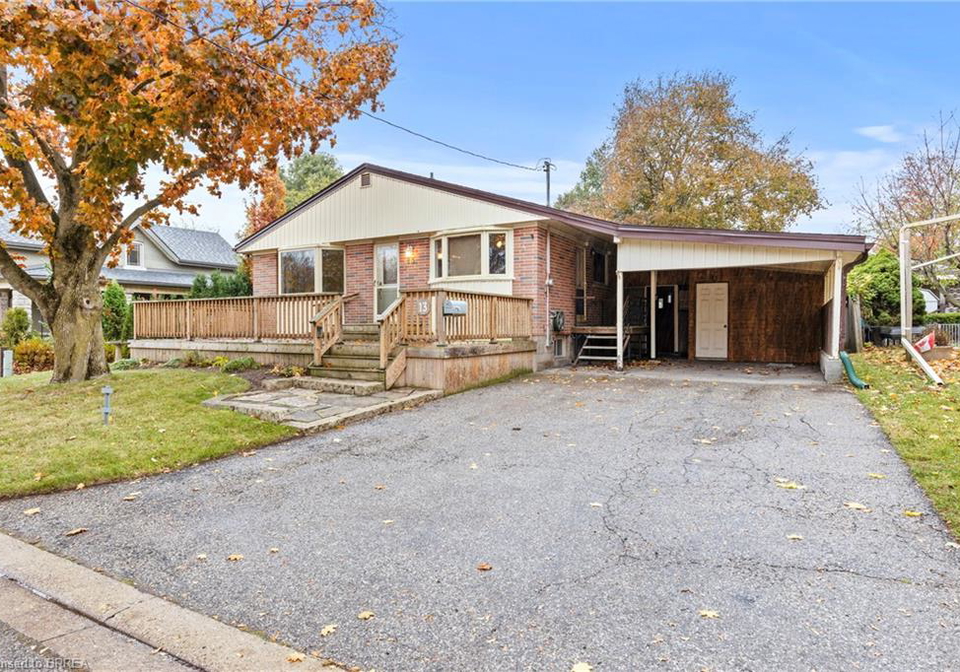 13-spencer-street-paris-ontario-40785248