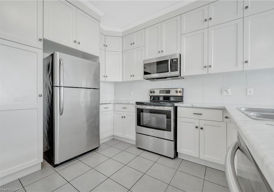 118-elmbank-trail-kitchener-ontario-40785272
