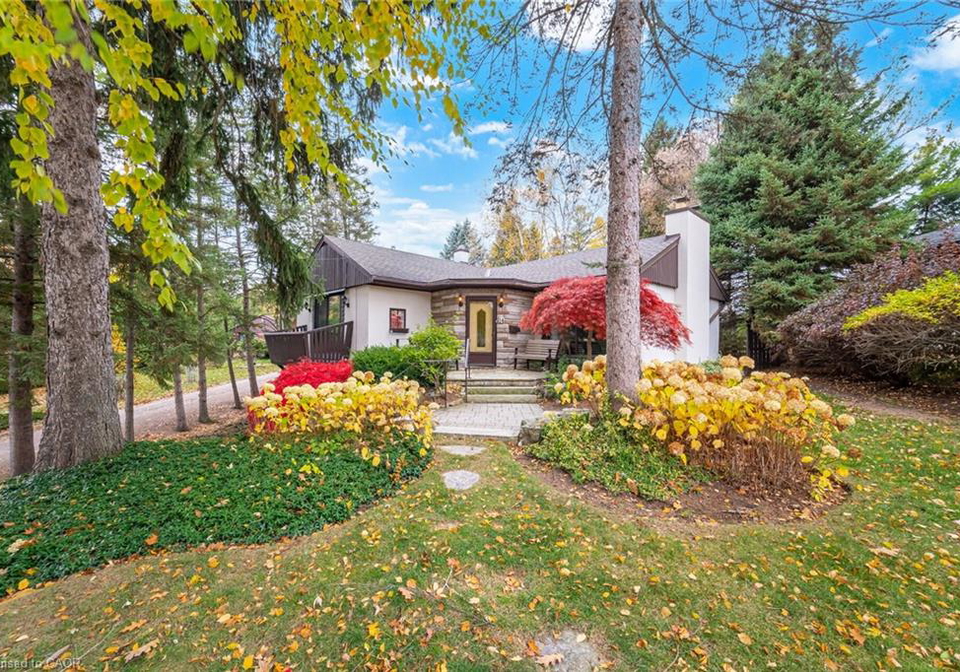 14-avon-drive-dundas-ontario-40785410