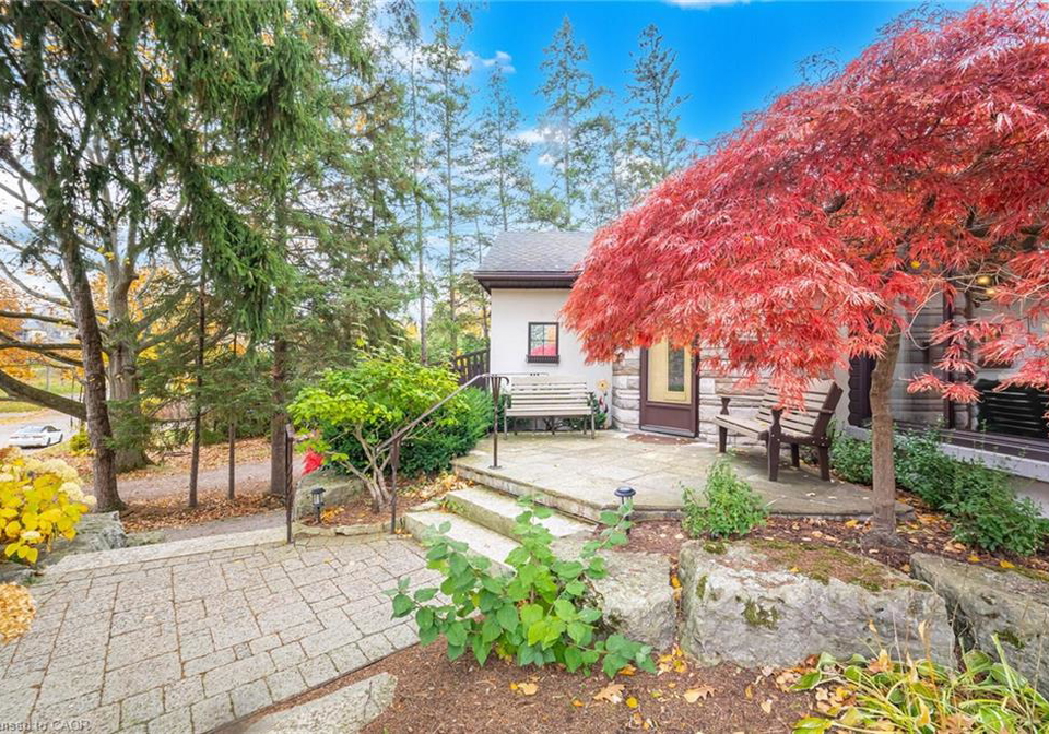 14-avon-drive-dundas-ontario-40785410