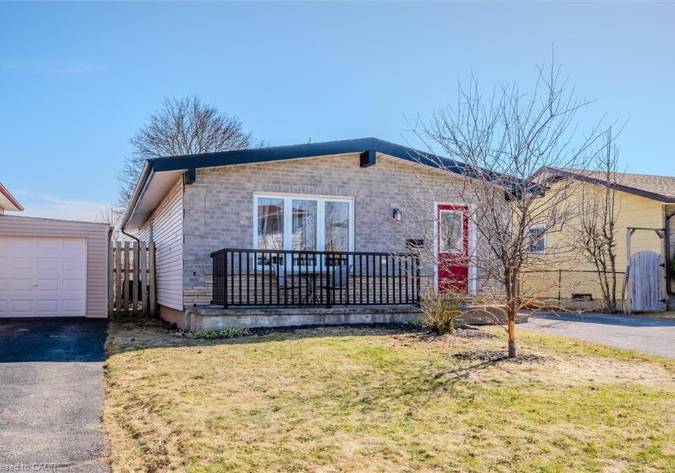 46-roberts-crescent-kitchener-ontario-40785464