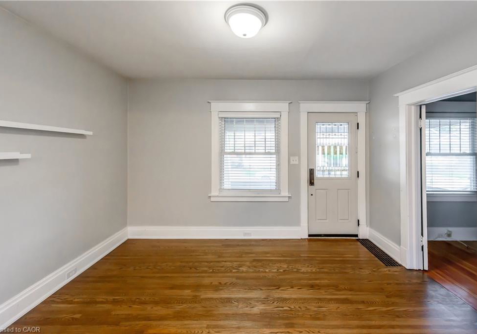 9-atwood-street-st-catharines-ontario-40785485