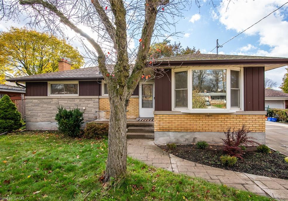 63-ellis-crescent-s-waterloo-ontario-40785631