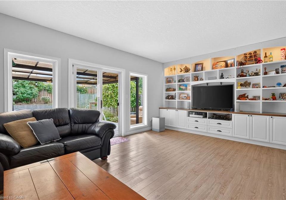 517-thornview-place-waterloo-ontario-40785684