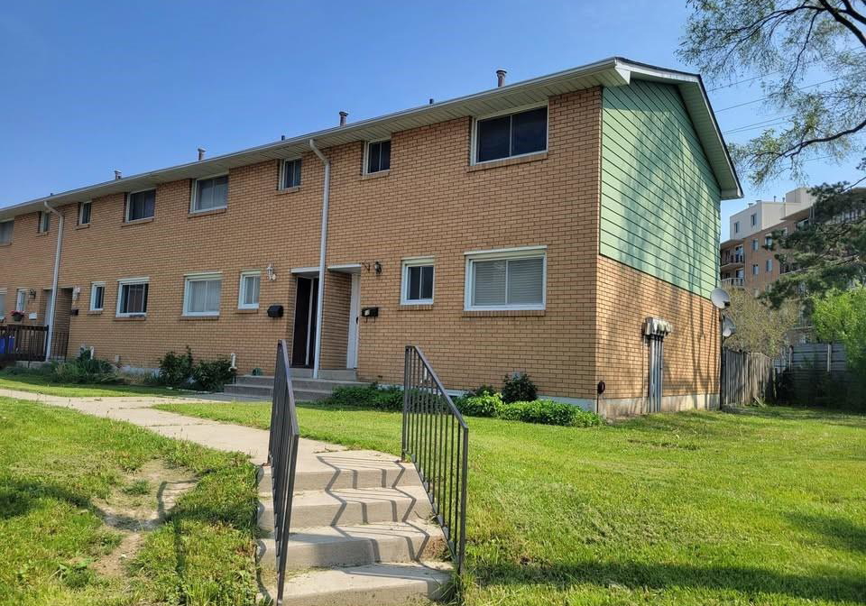 161-berkindale-drive-hamilton-ontario-40785703