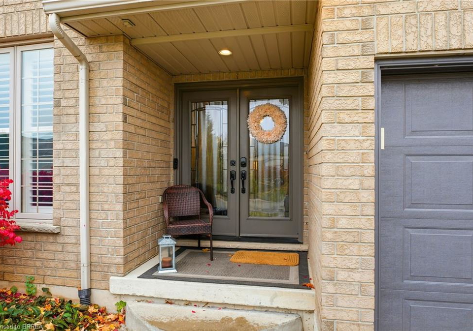 209-dundas-street-w-paris-ontario-40785737