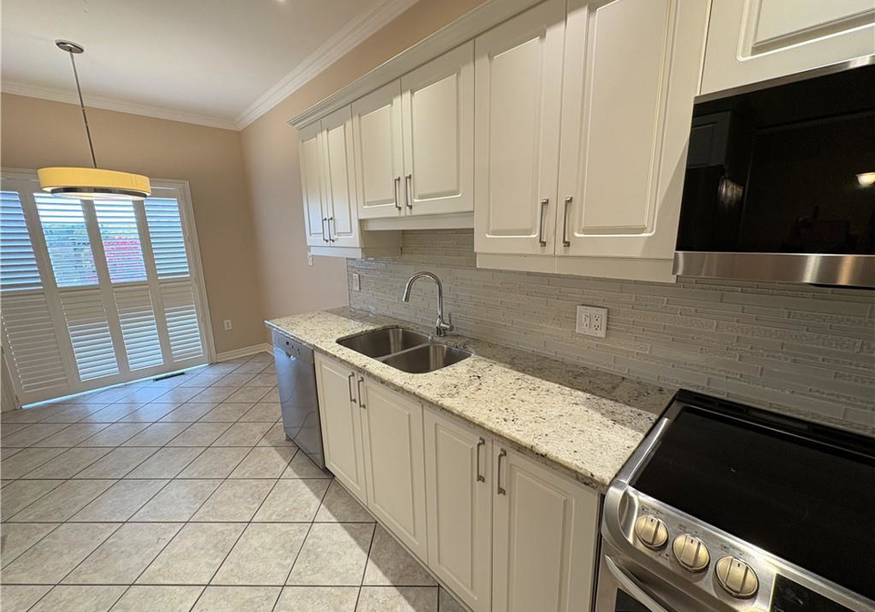 88-northernbreeze-street-mount-hope-ontario-40785757