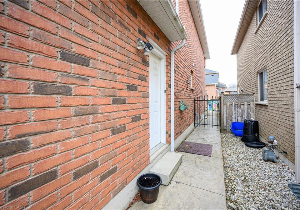 78-pantano-drive-hamilton-ontario-40785902
