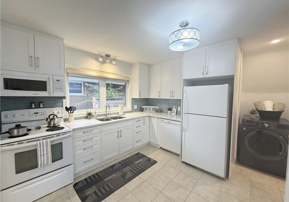 15-duncairn-avenue-kitchener-ontario-40785936