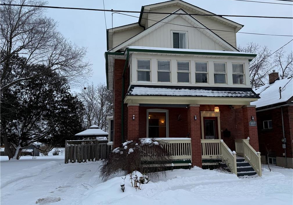 207-hedley-street-cambridge-ontario-40785999