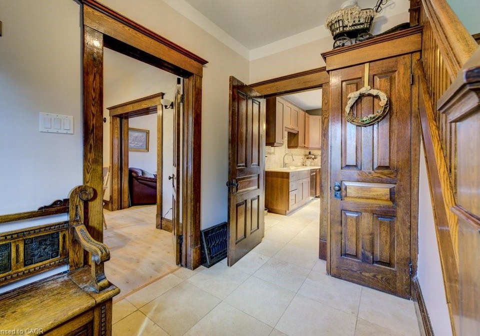 207-hedley-street-cambridge-ontario-40785999