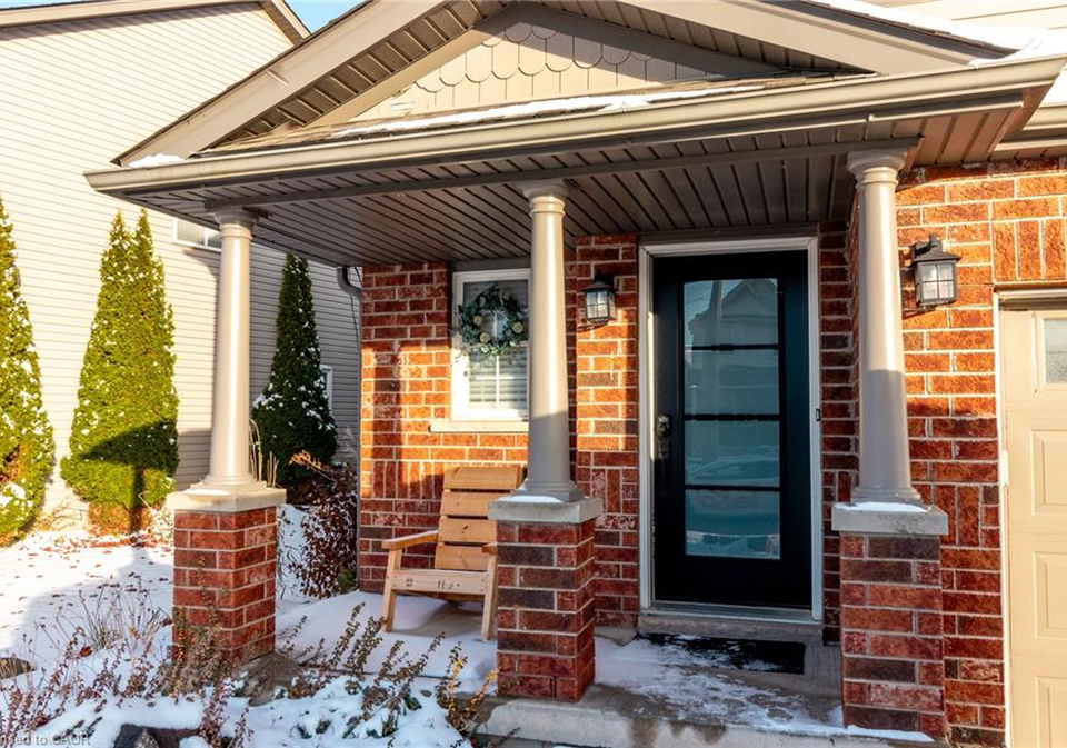 186-livingston-boulevard-baden-ontario-40786074