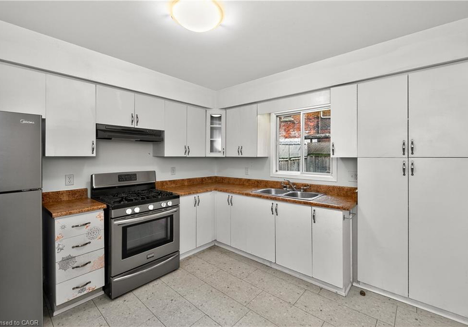 107-grant-avenue-hamilton-ontario-40786248