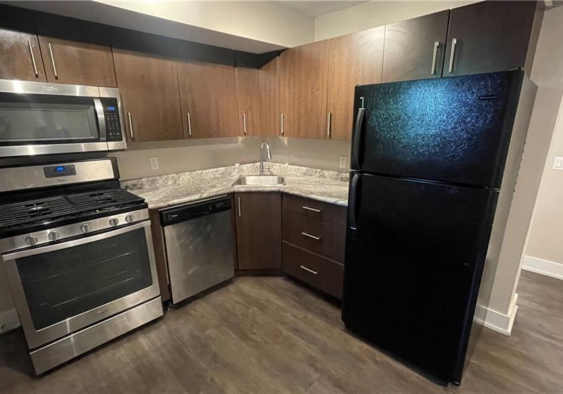 4-ottawa-street-n-hamilton-ontario-40786300