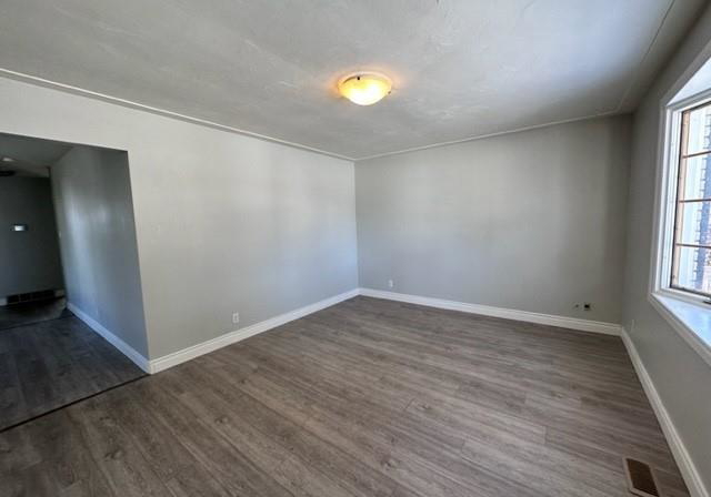 121-roberts-crescent-kitchener-ontario-40786309