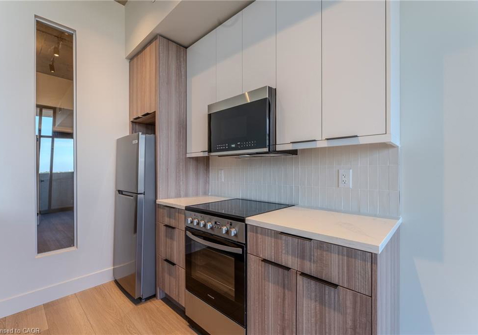 24-augusta-street-hamilton-ontario-40786391