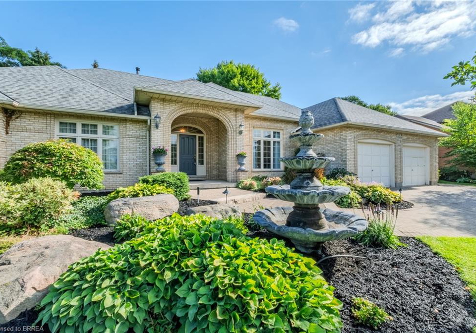 56-st-andrews-drive-brantford-ontario-40786427