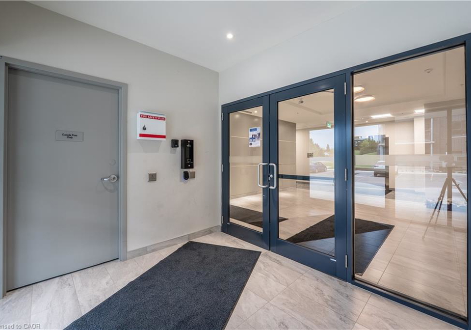 1101-lackner-place-kitchener-ontario-40786458