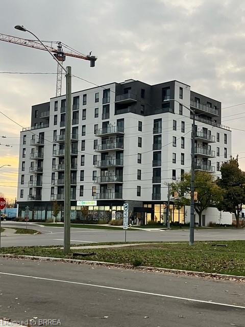 7-erie-avenue-brantford-ontario-40786538