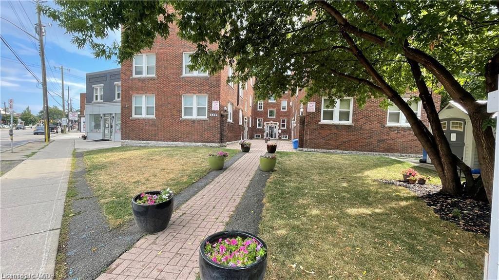 1544-king-street-e-hamilton-ontario-40786563