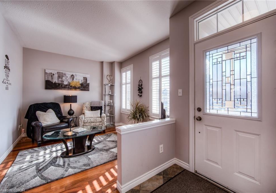 646-gaspe-drive-waterloo-ontario-40786591