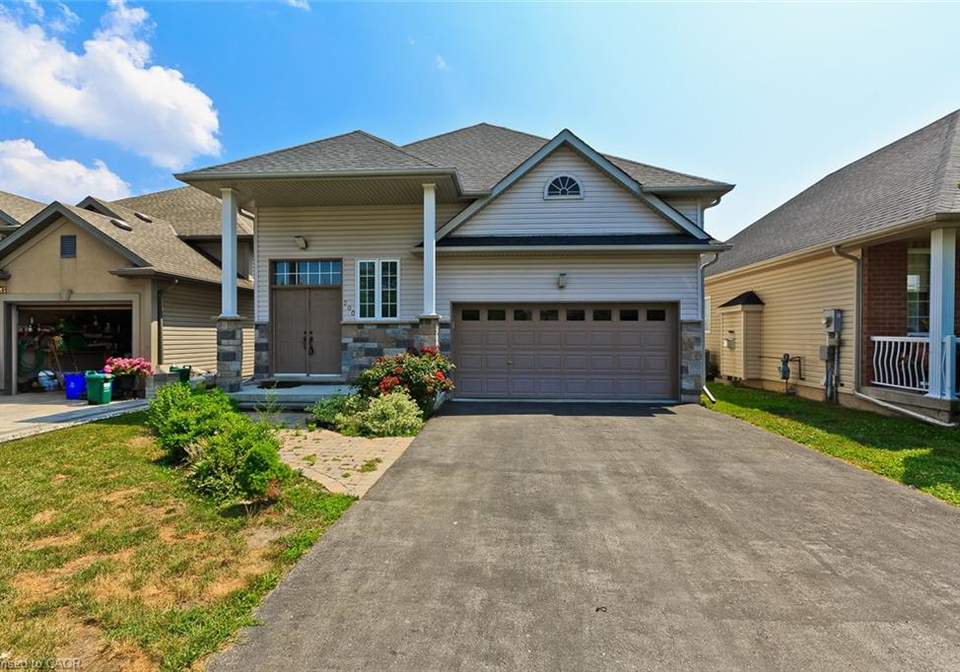 200-regatta-drive-welland-ontario-40786814