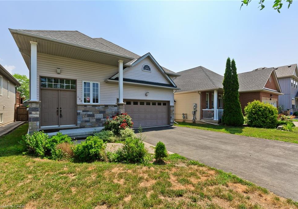 200-regatta-drive-welland-ontario-40786814