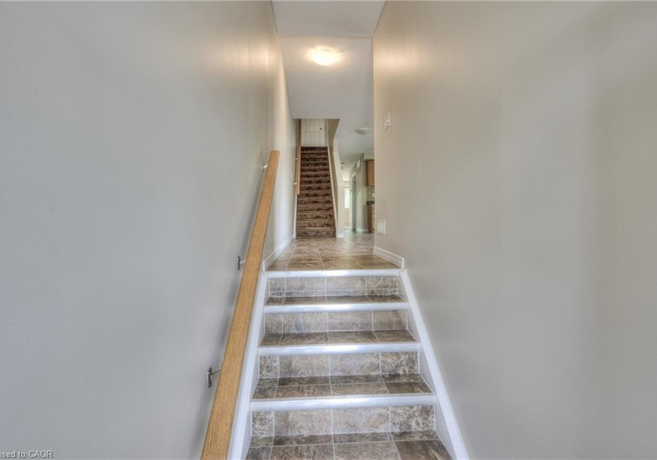 931-glasgow-street-kitchener-ontario-40786818