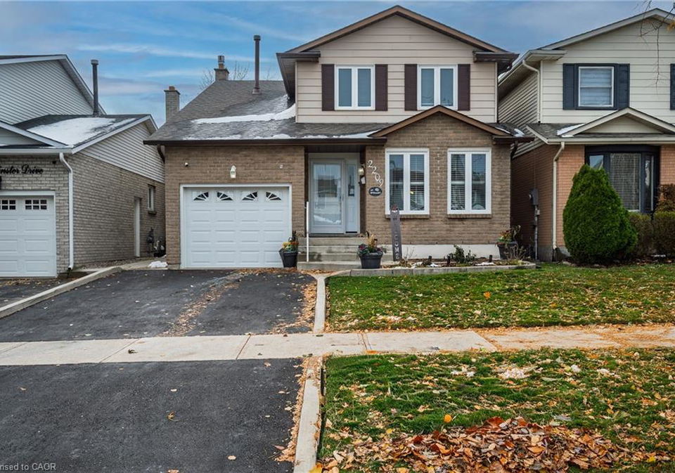 2209-leominster-drive-burlington-ontario-40786840