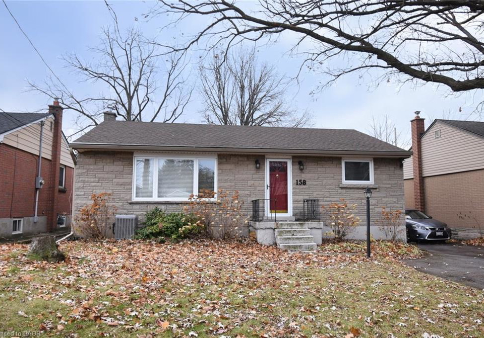 158-howe-avenue-hamilton-ontario-40786889