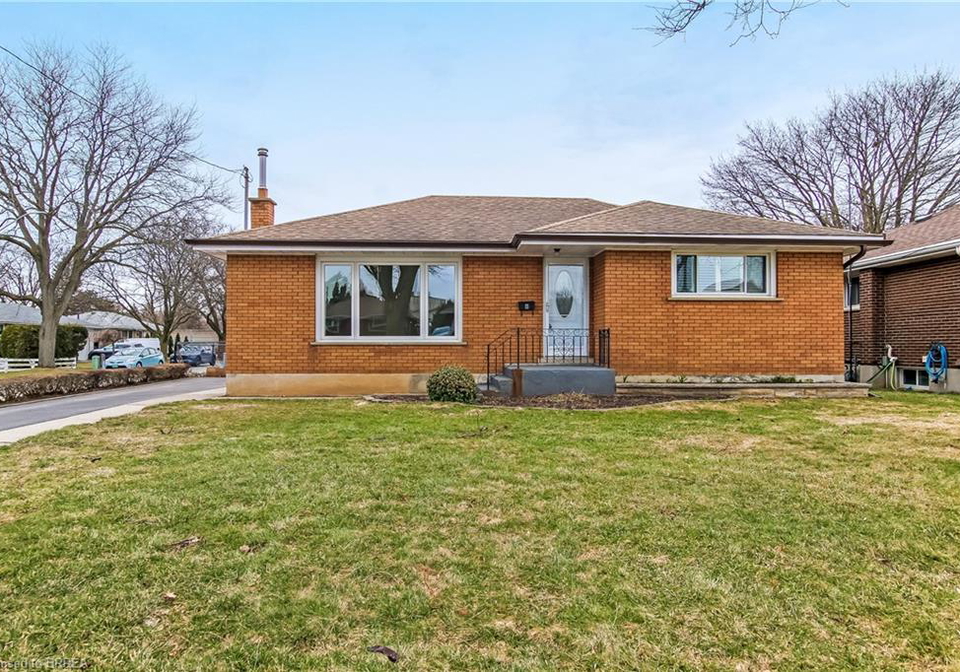 8-waddington-street-brantford-ontario-40786974