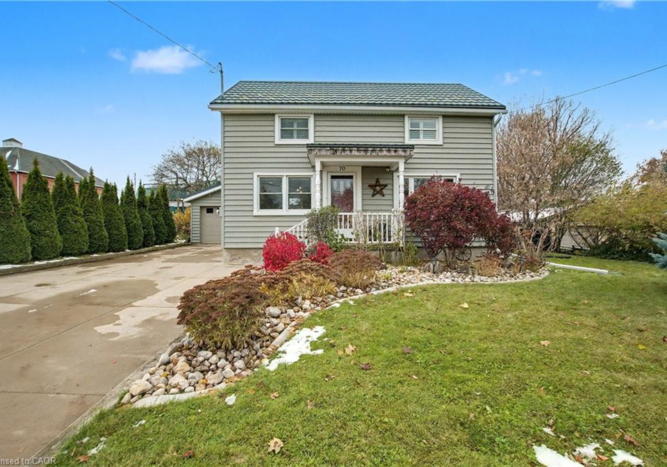 70-young-street-st-jacobs-ontario-40787002