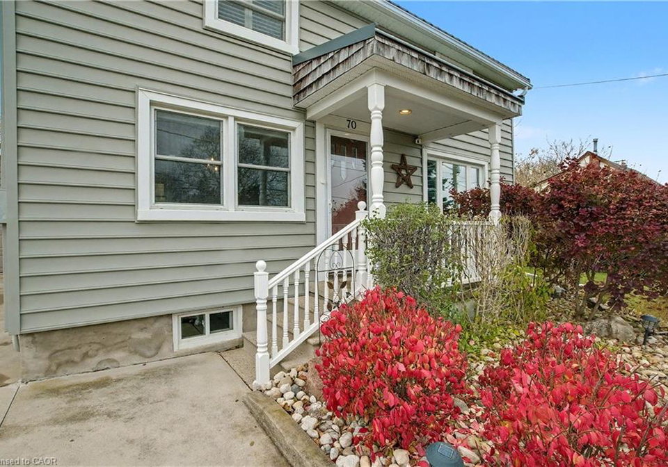 70-young-street-st-jacobs-ontario-40787002