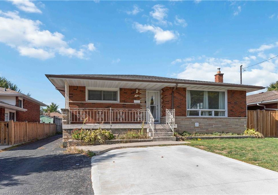 90-rainbow-drive-hamilton-ontario-40787109