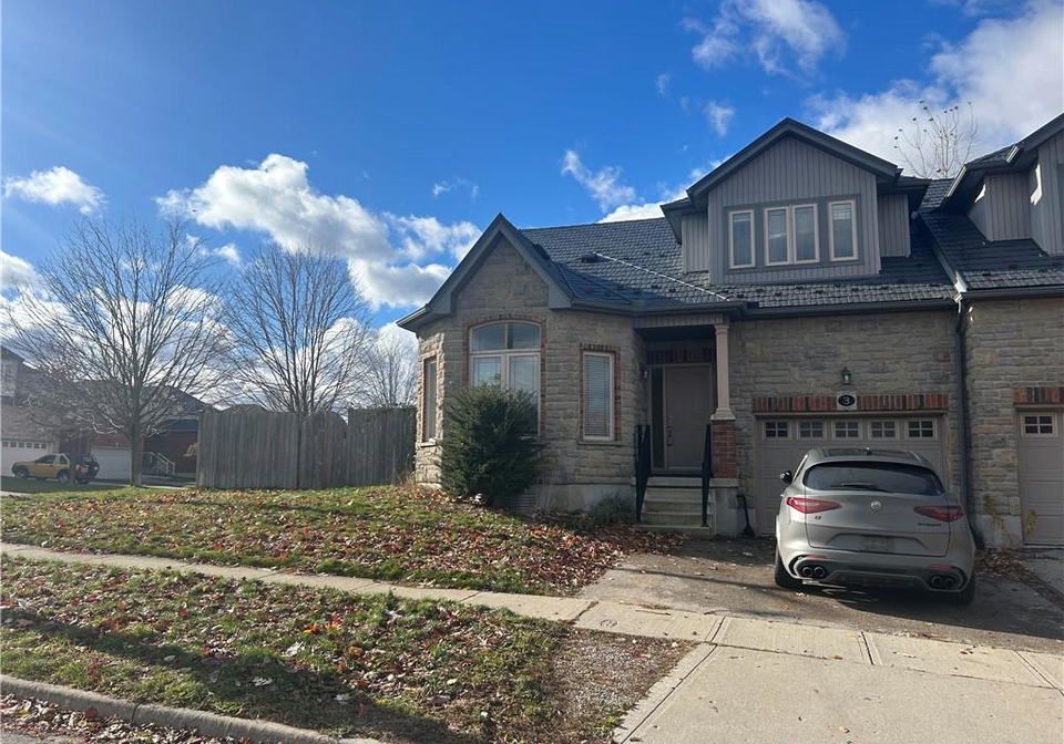 3-booty-lane-cambridge-ontario-40787227