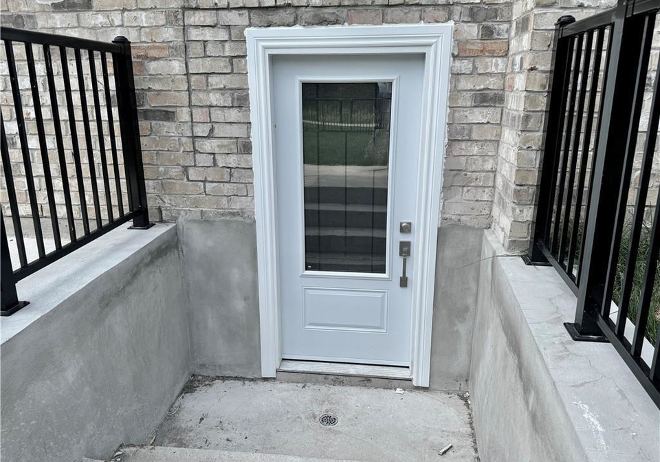 300-sims-estate-drive-kitchener-ontario-40787228