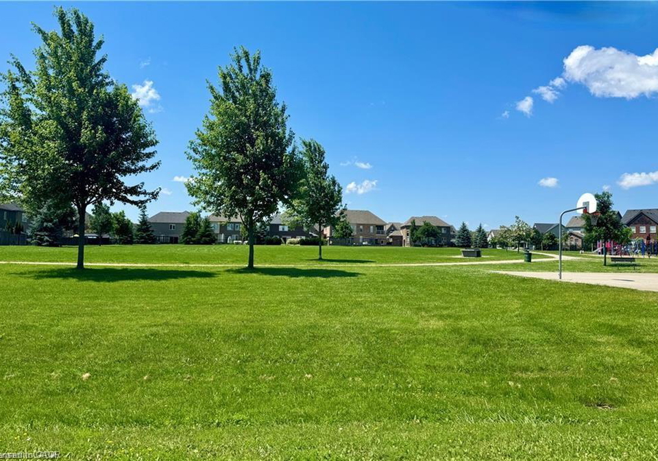 300-sims-estate-drive-kitchener-ontario-40787228