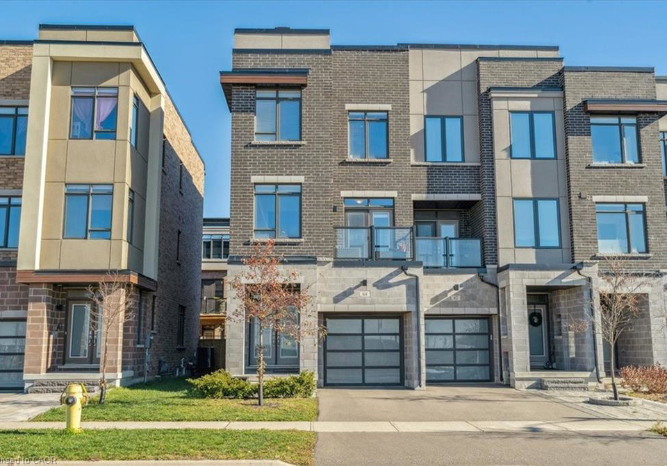 84-salterton-circle-maple-ontario-40787261