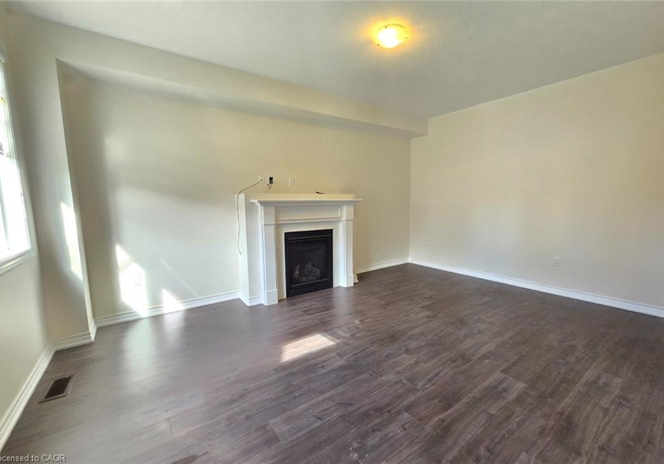 18-albert-christie-street-bowmanville-ontario-40787362