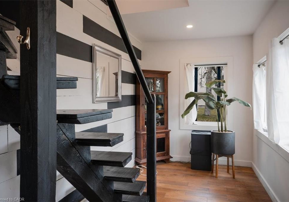 155-cedar-drive-turkey-point-ontario-40787409