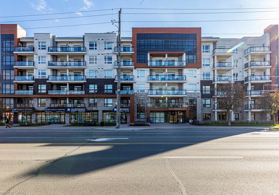 320-plains-road-e-burlington-ontario-40787411