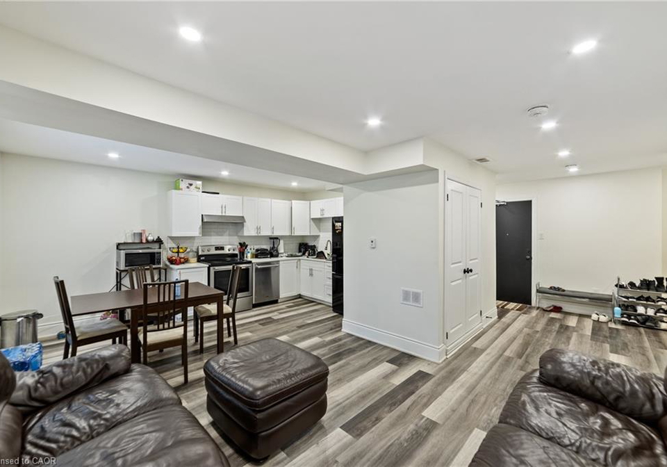 220-caroline-street-s-hamilton-ontario-40787444