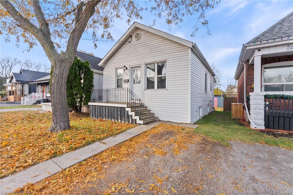 23-wexford-avenue-n-hamilton-ontario-40787455
