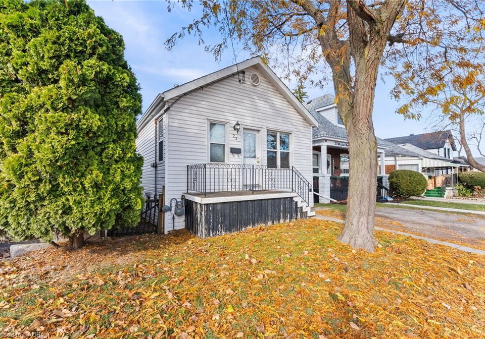 23-wexford-avenue-n-hamilton-ontario-40787455
