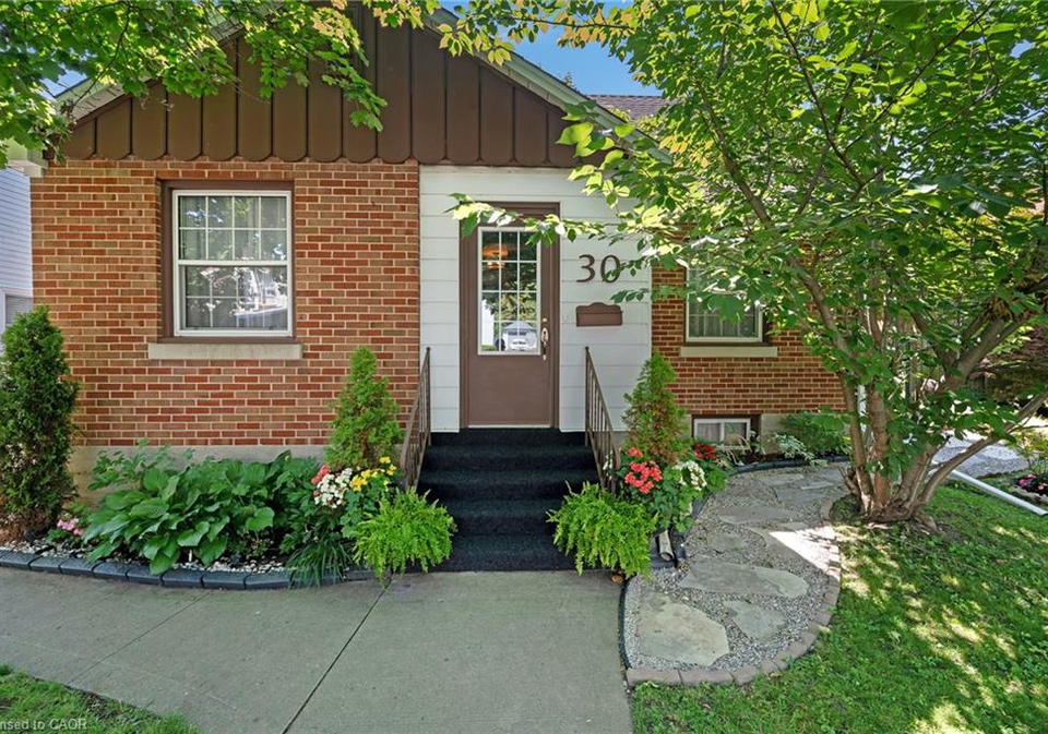 30-centre-street-cambridge-ontario-40787570