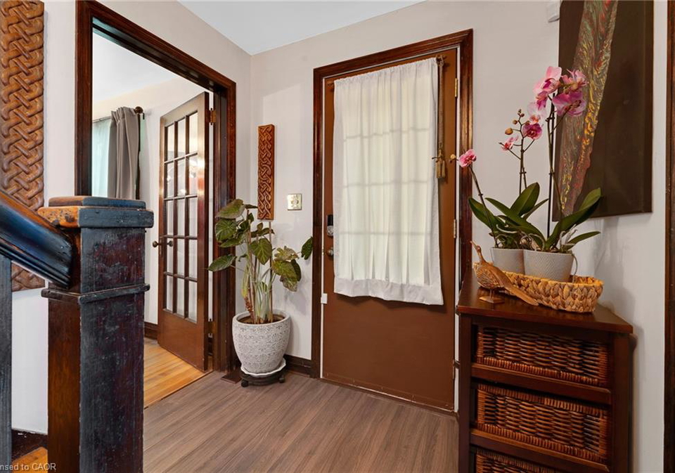 30-centre-street-cambridge-ontario-40787570
