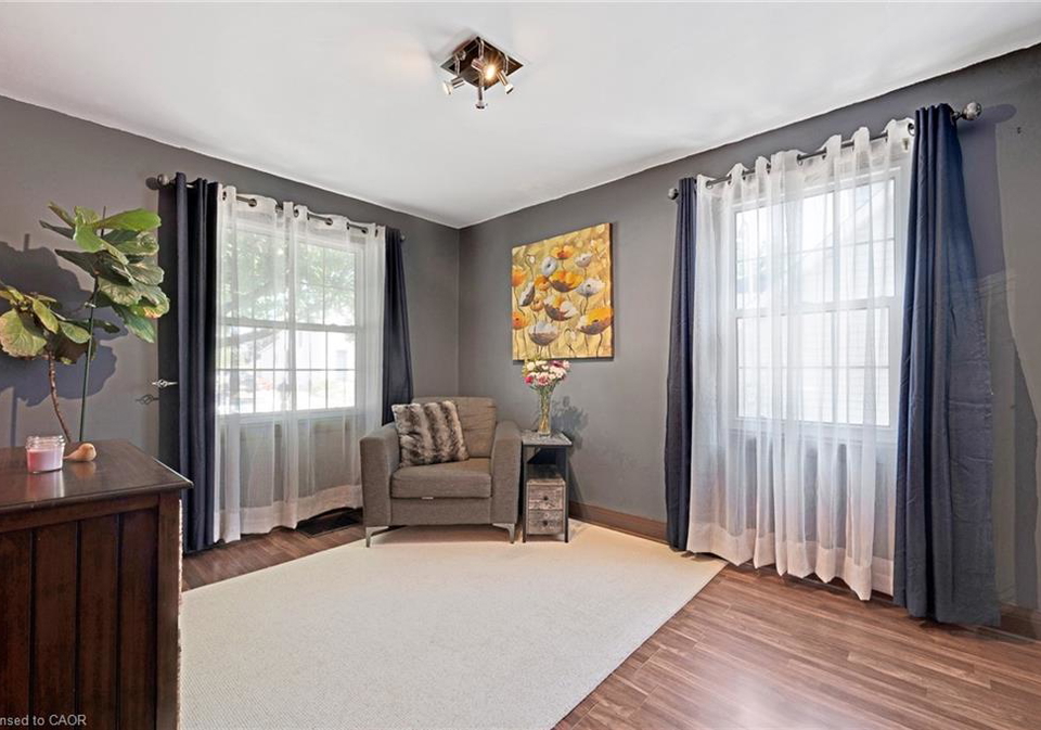 30-centre-street-cambridge-ontario-40787570