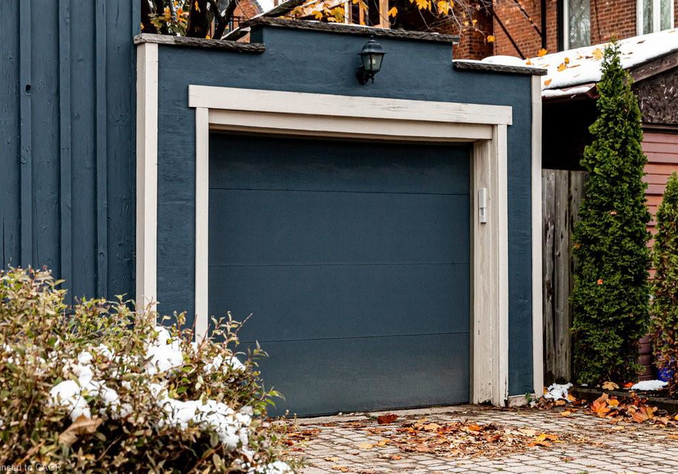 306-hess-street-s-hamilton-ontario-40787573