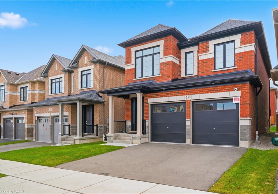 258-histand-trail-kitchener-ontario-40787590
