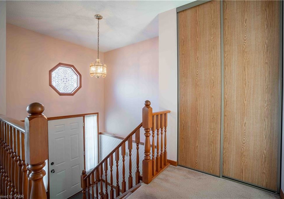 1447-reynolds-avenue-burlington-ontario-40787597